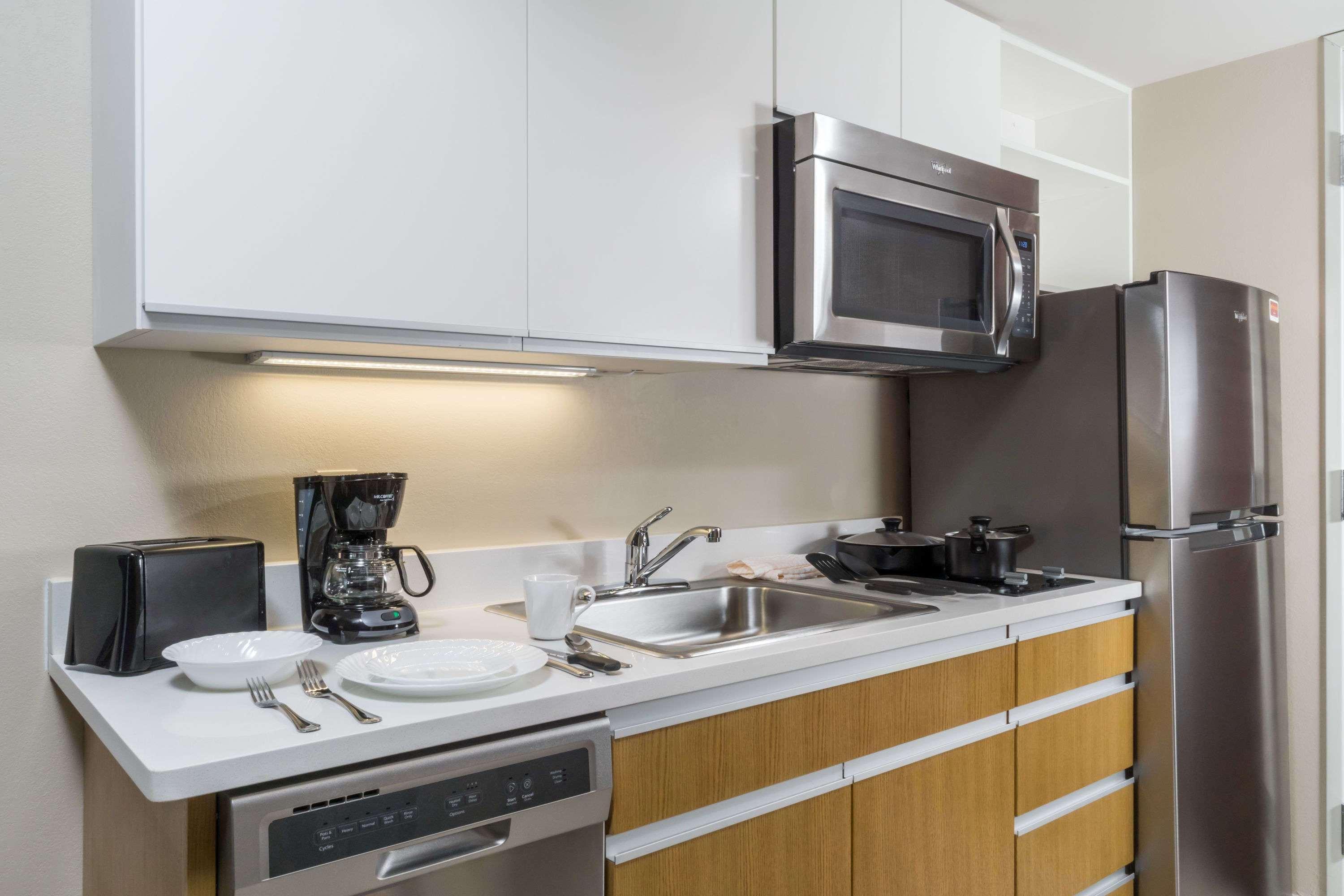 Hawthorn Suites By Wyndham Wheeling At The Highlands Triadelphia Extérieur photo