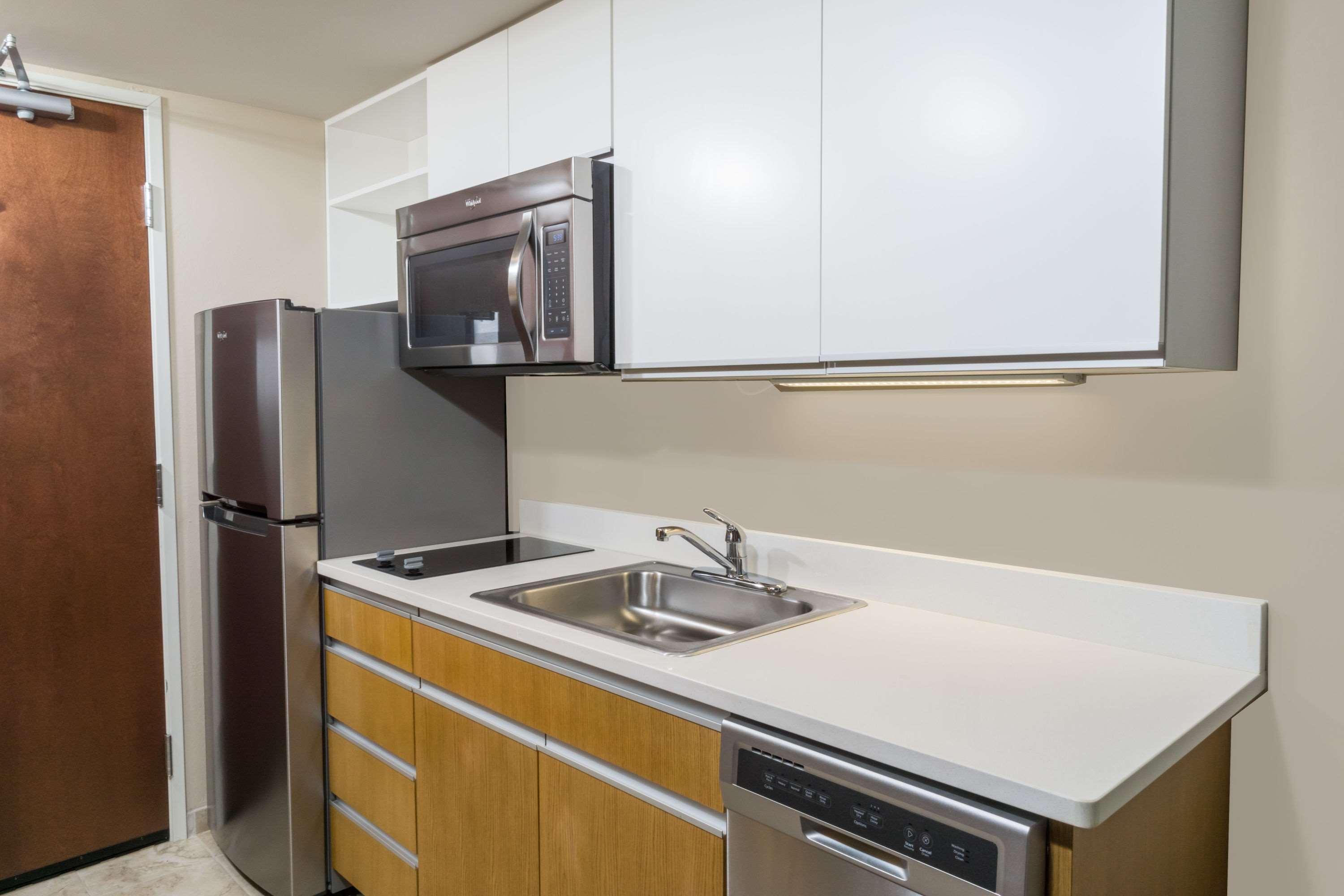 Hawthorn Suites By Wyndham Wheeling At The Highlands Triadelphia Extérieur photo