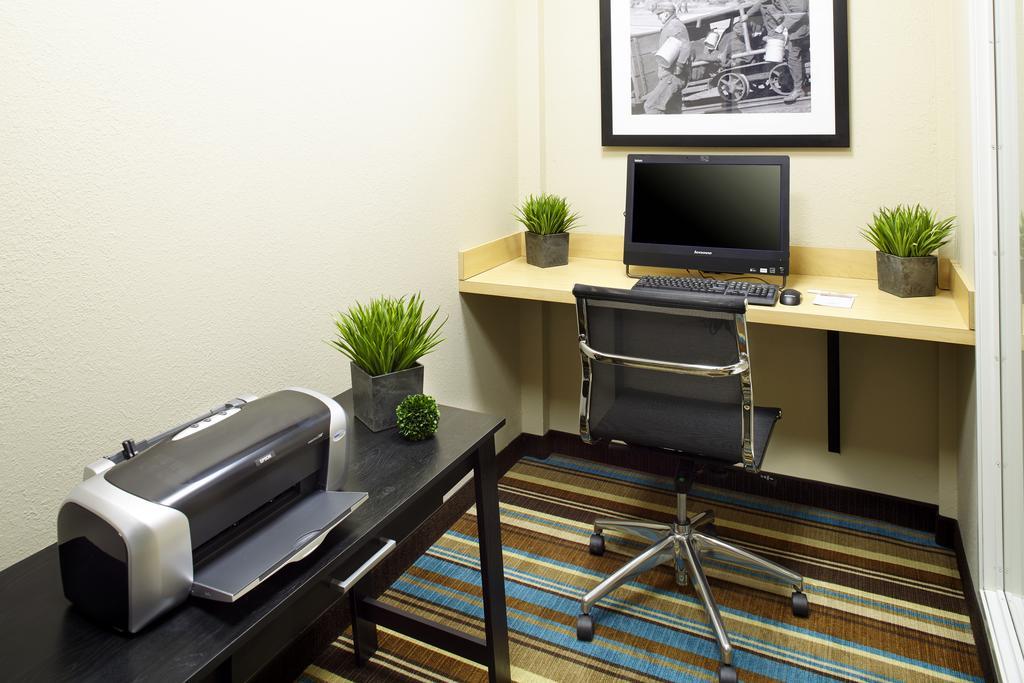 Hawthorn Suites By Wyndham Wheeling At The Highlands Triadelphia Extérieur photo